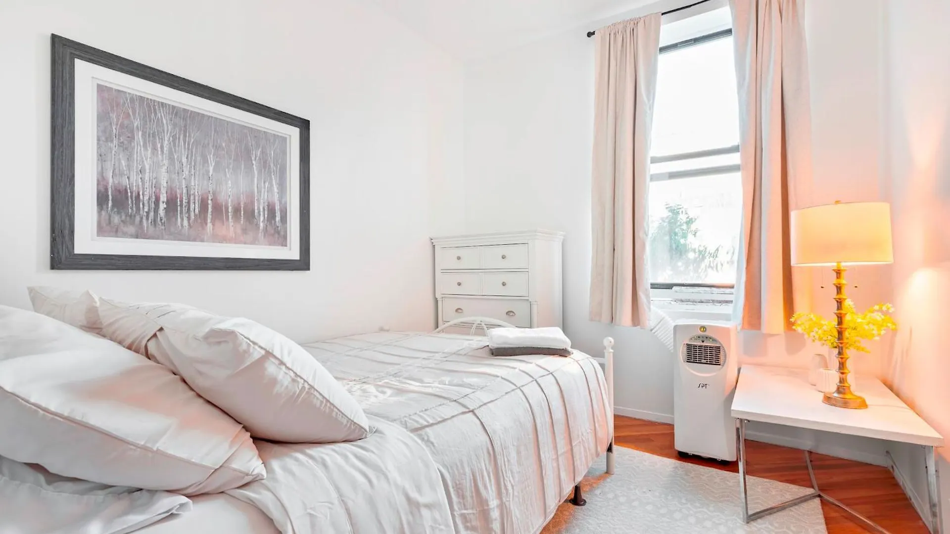 Prime Location Upper Manhattan Furnished Apartment ニューヨーク